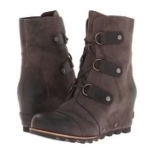 Sorel Joan Of Arctic Wedge Mid Boots (New)